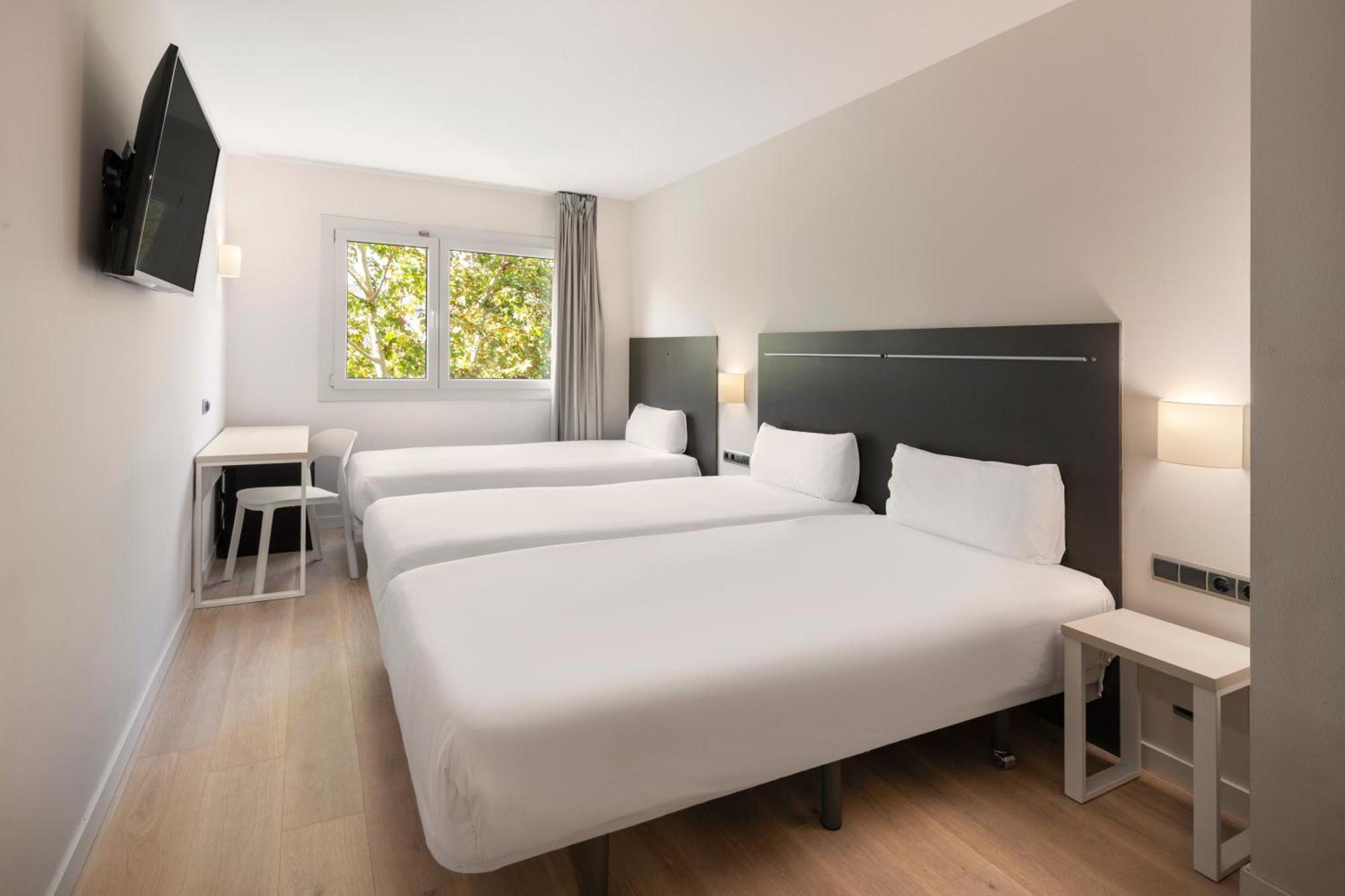 B&B Hotel Barcelona Rubí Εξωτερικό φωτογραφία