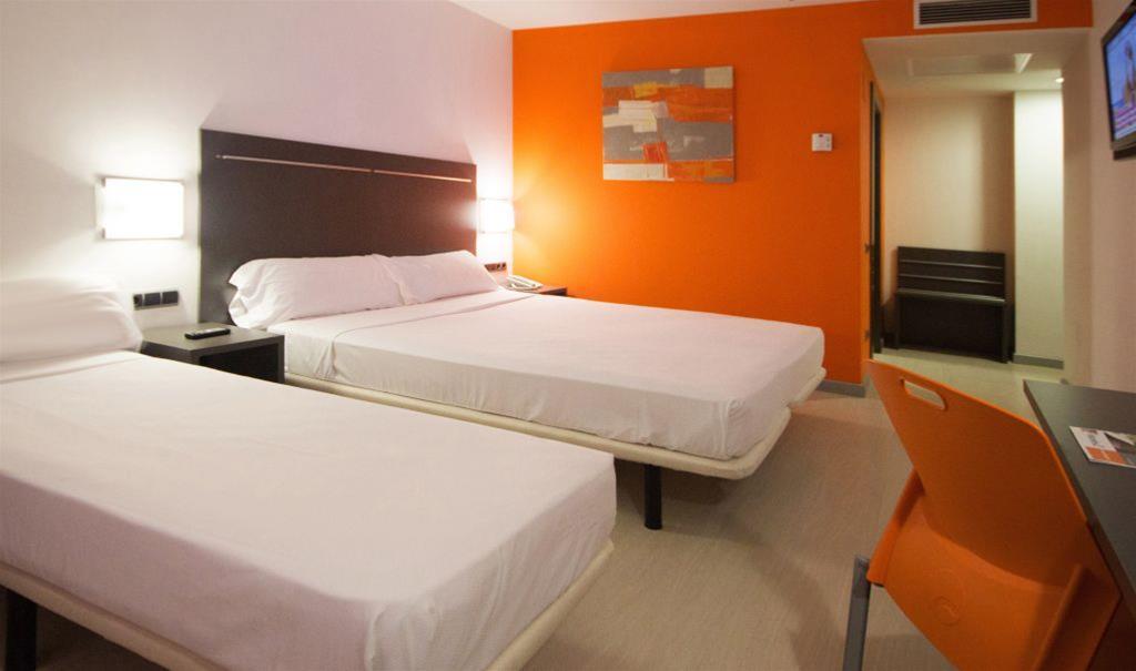 B&B Hotel Barcelona Rubí Εξωτερικό φωτογραφία